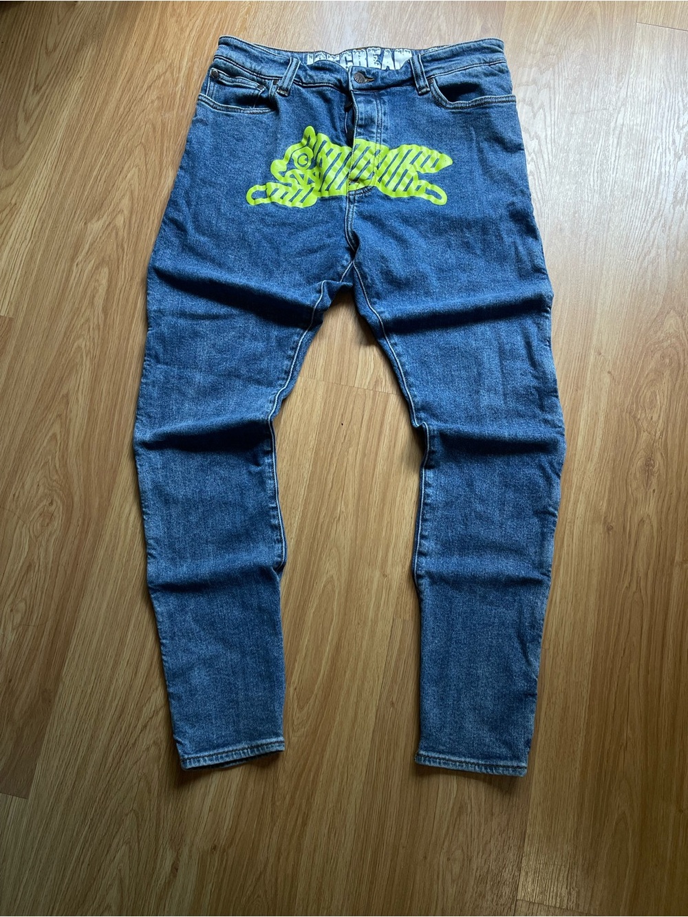 ICECREAM NEON LIME
